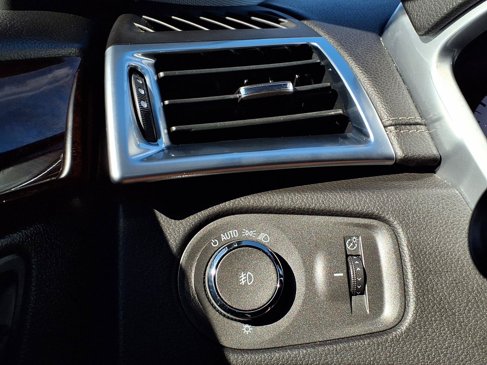 Used 2010 Cadillac SRX Premium AWD/4WD image 28