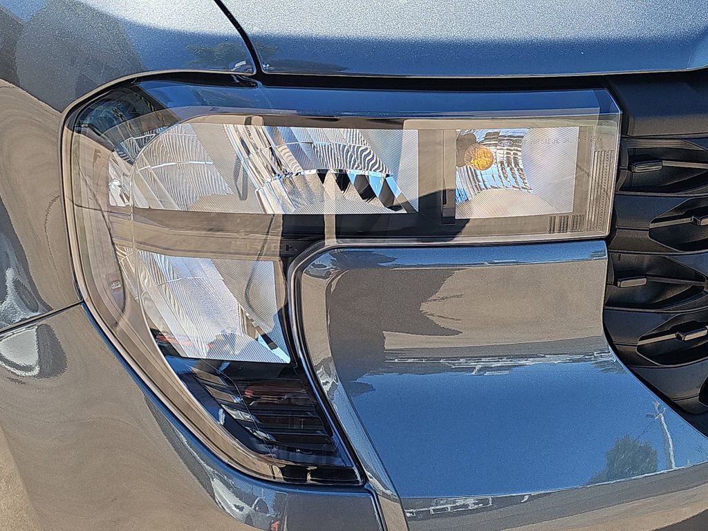 New 2025 Ford Maverick XLT image 33