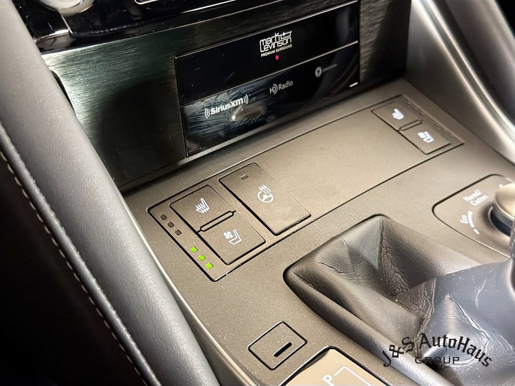 Used 2025 Lexus IS 500 RWD image 26