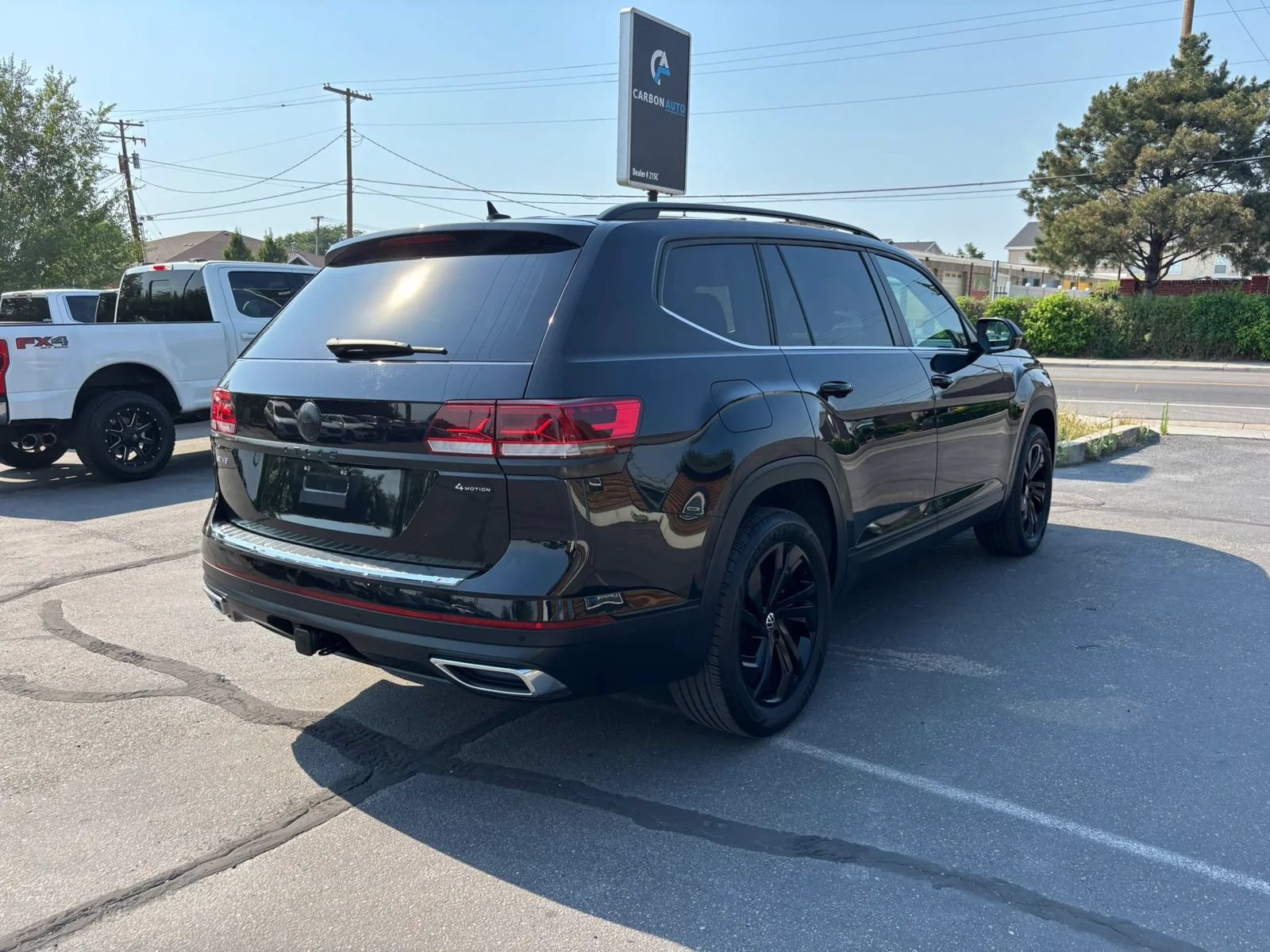 Used 2023 Volkswagen Atlas SE w/ Black Wheel Package AWD/4WD image 5