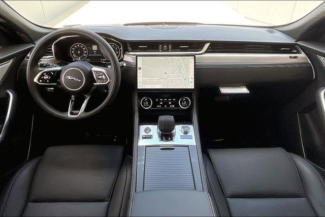 New 2026 Jaguar F-PACE R-Dynamic S image 5