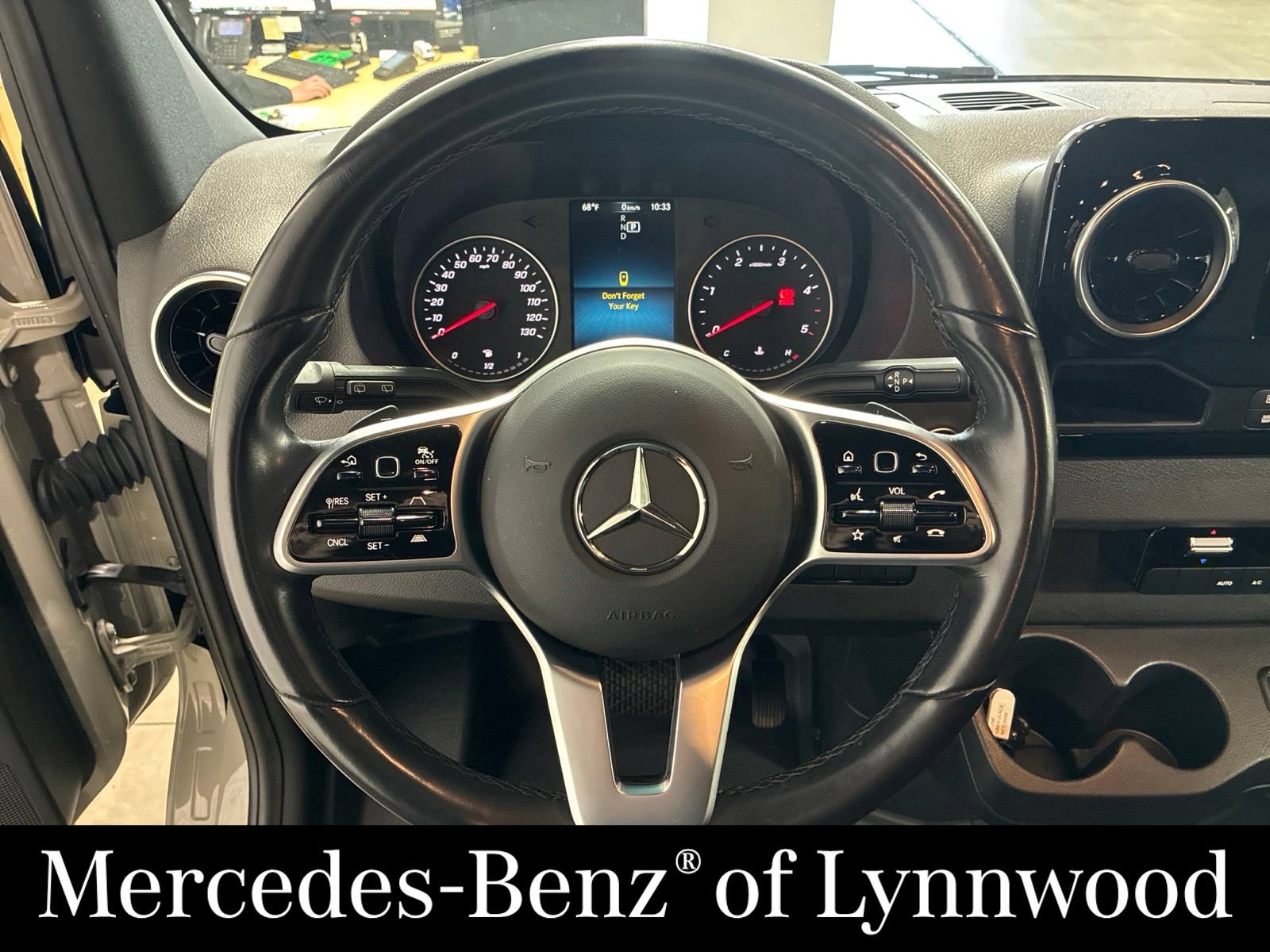 Used 2022 Mercedes-Benz Sprinter 2500 image 8