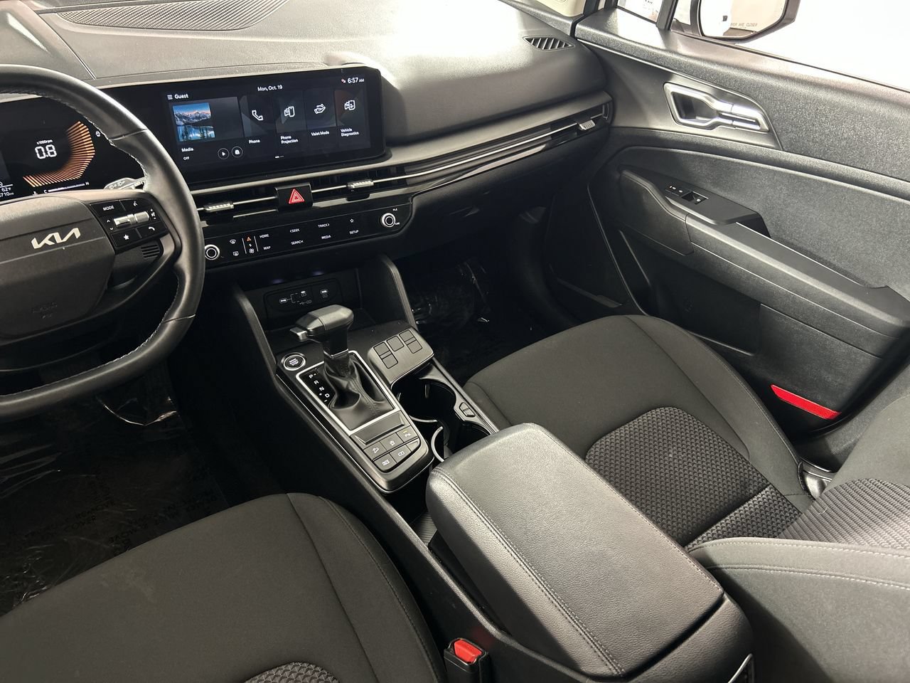 Used 2026 Kia Sportage LX FWD image 23