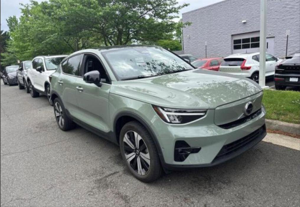 Used 2023 Volvo C40 P8 Recharge Plus AWD/4WD image 10