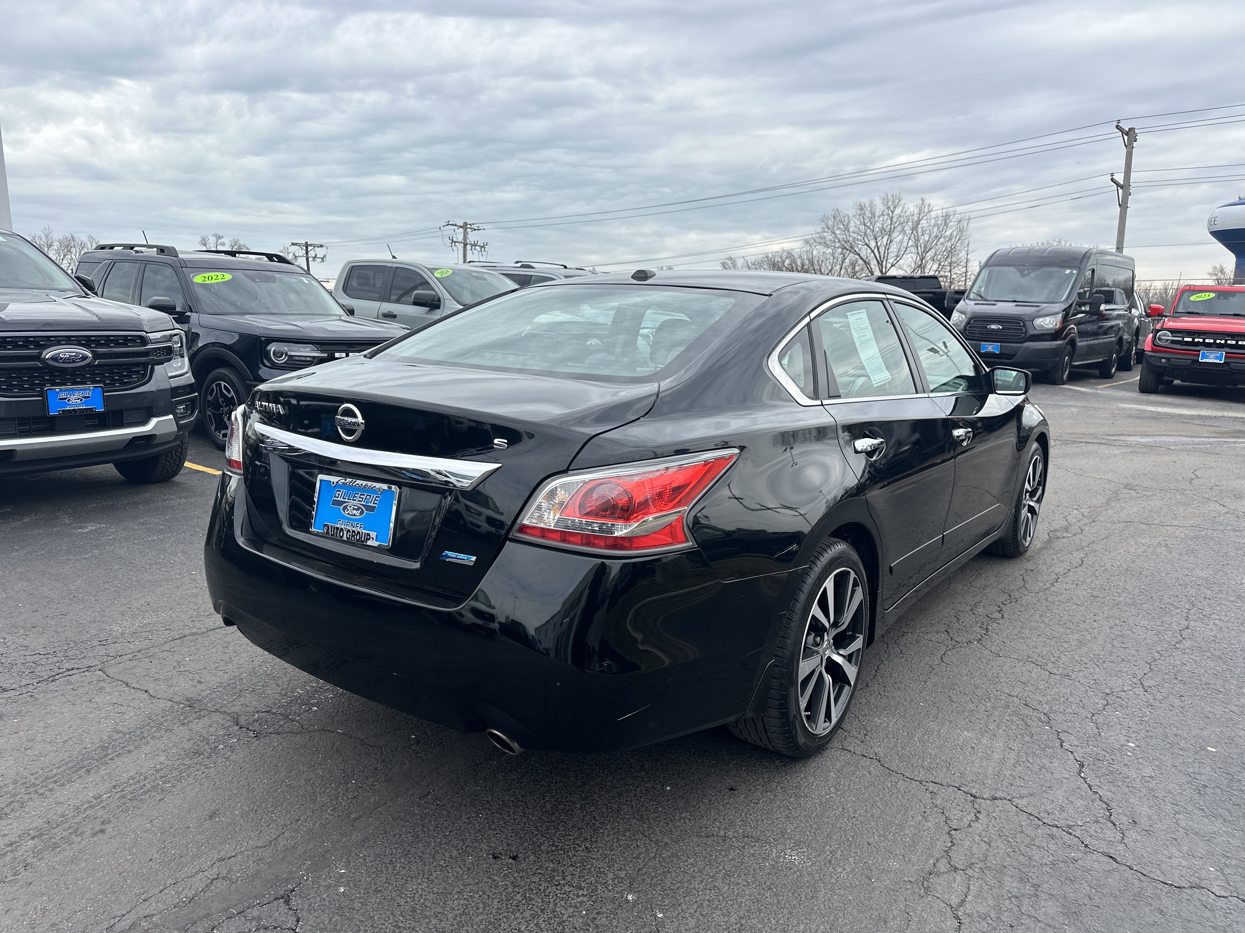 Used 2014 Nissan Altima 2.5 S w/ Display Audio Package image 3