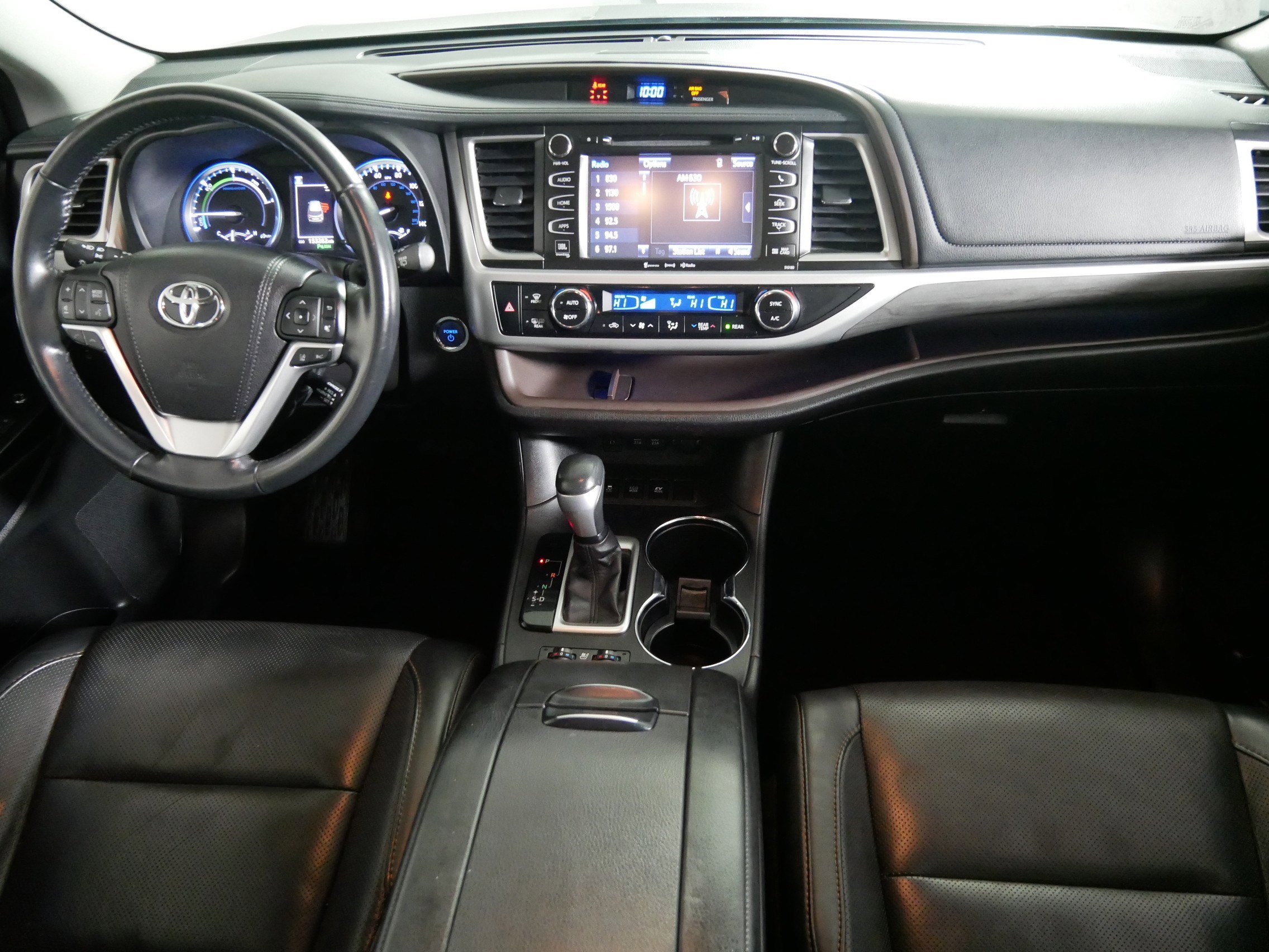 Used 2017 Toyota Highlander Limited AWD/4WD image 10