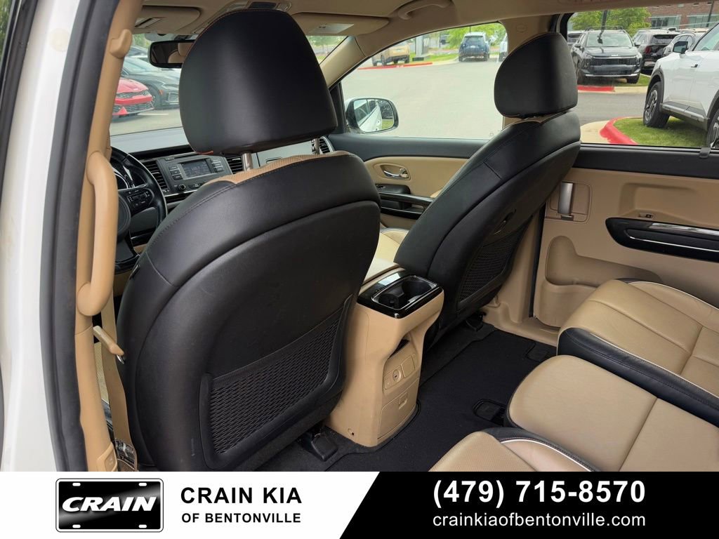 Used 2016 Kia Sedona EX FWD image 28