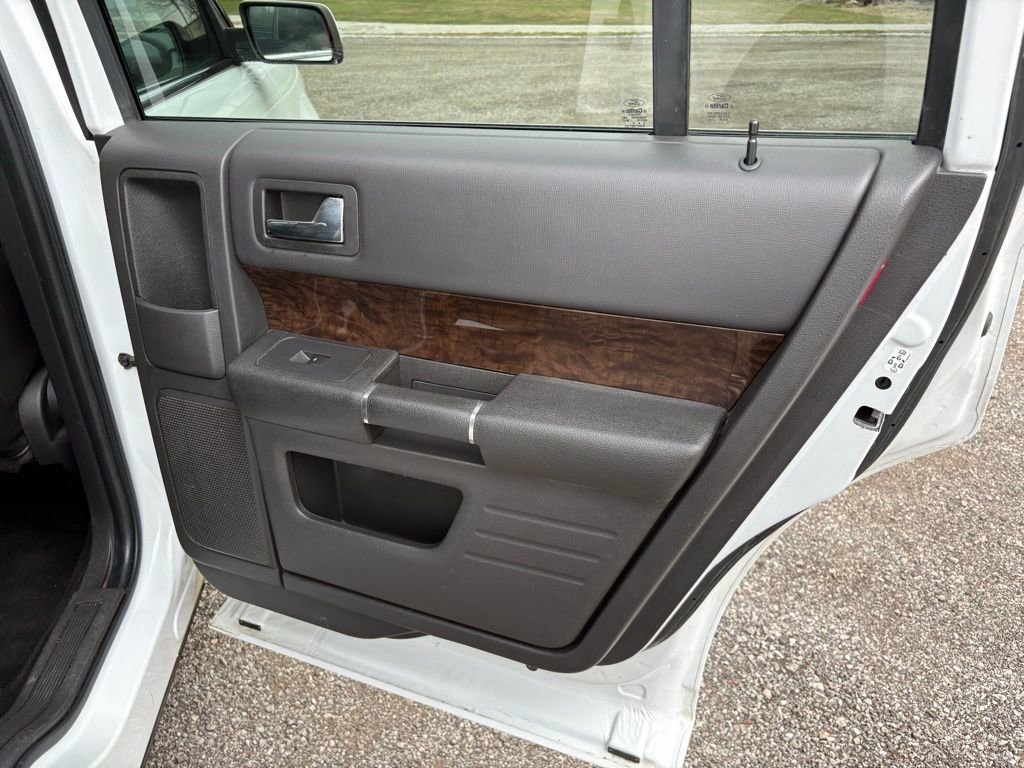 Used 2019 Ford Flex Limited image 14