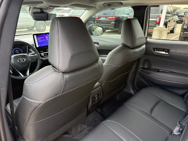 Used 2026 Toyota Corolla Cross XLE w/ Convenience Package FWD image 27