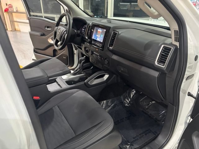 Used 2024 Nissan Frontier SV w/ Technology Package AWD/4WD image 37