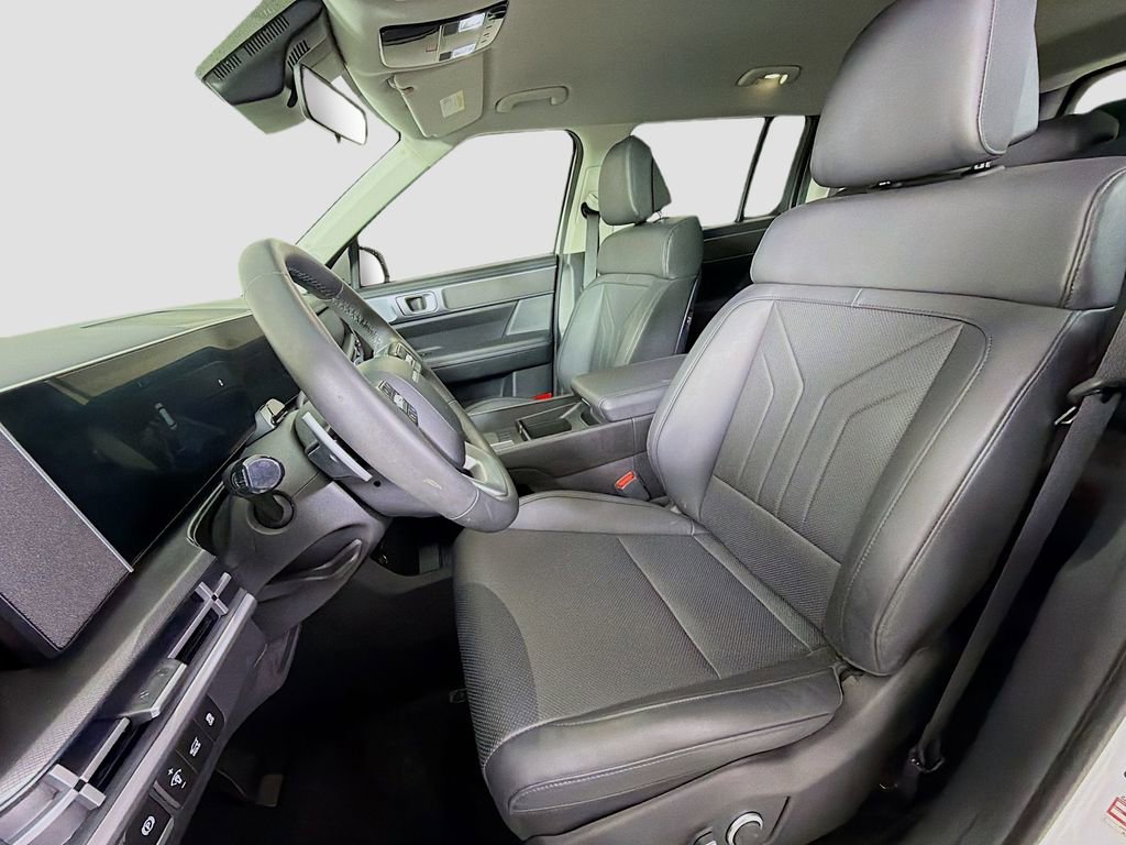 Used 2026 Hyundai Santa Fe SEL w/ Tow & Go Package FWD image 13