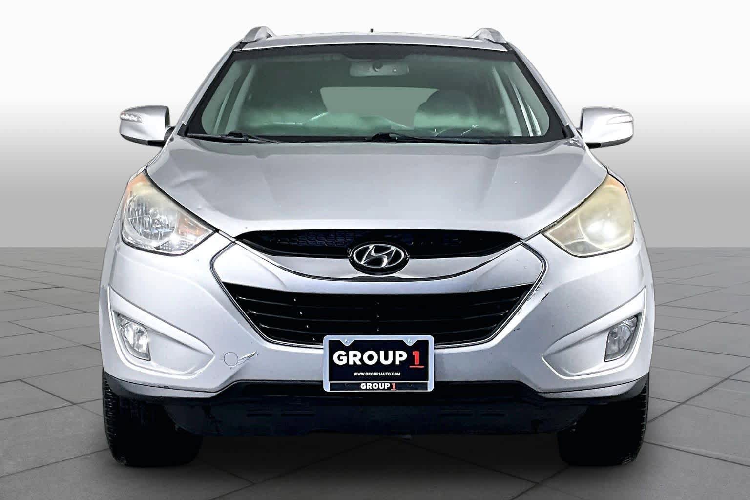 Used 2012 Hyundai Tucson Limited FWD image 3