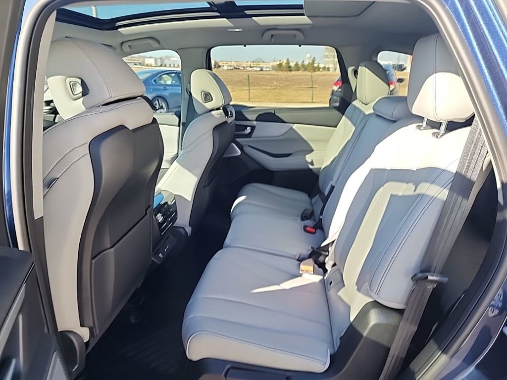 Certified 2026 Acura MDX w/ Technology Package image 27