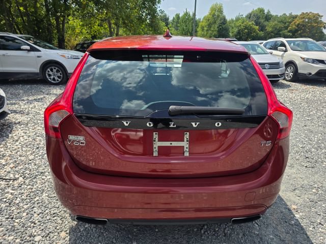 Used 2015 Volvo V60 T5 FWD image 6