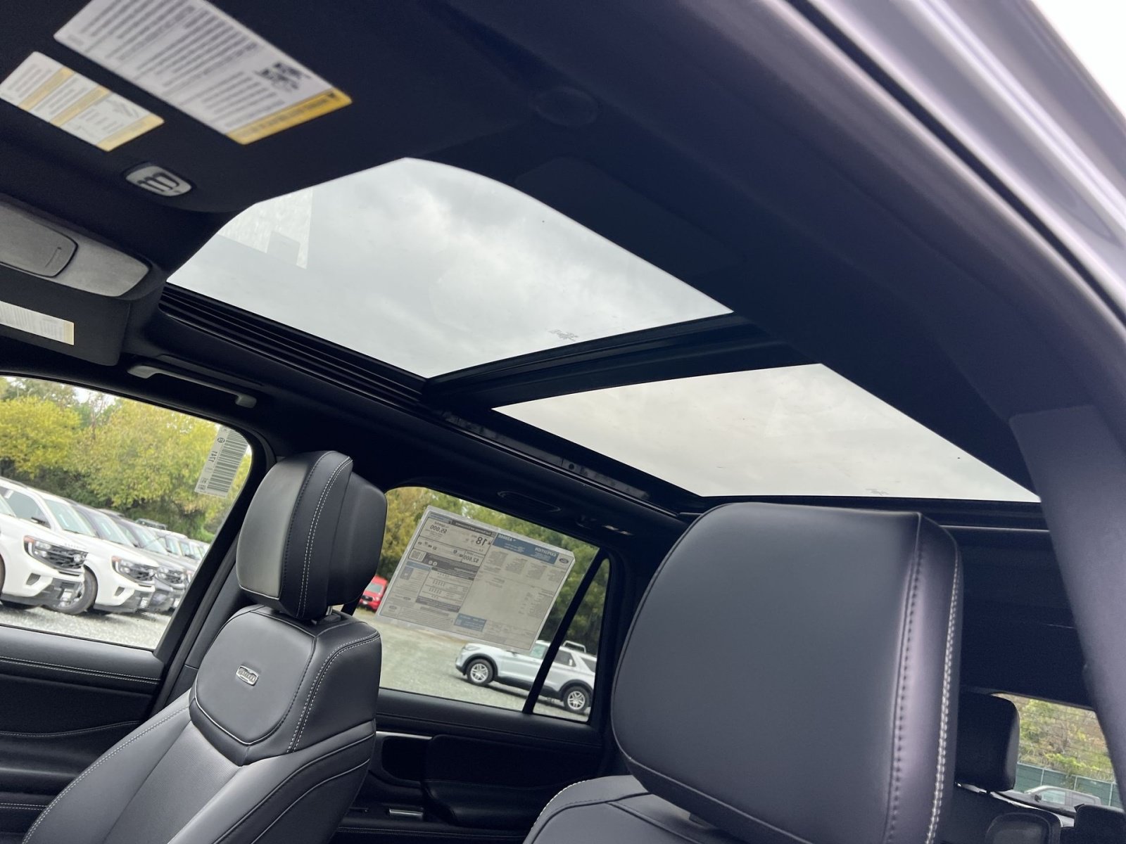New 2027 Ford Expedition Platinum w/ Stealth Appearance Package AWD/4WD image 24