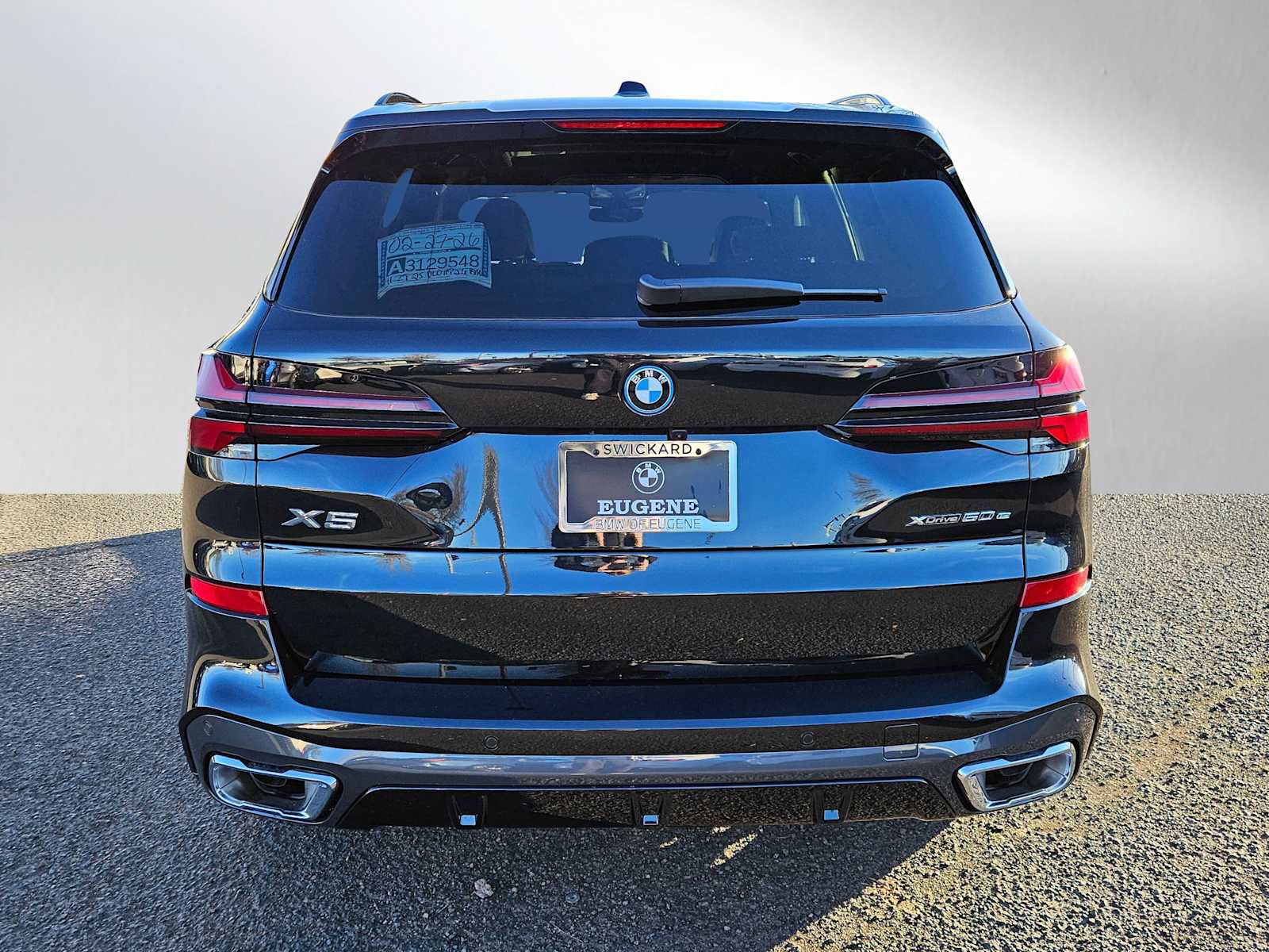 Used 2026 BMW X5 xDrive50e w/ M Sport Package image 4