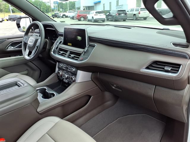 Used 2024 GMC Yukon SLT w/ SLT Luxury Package AWD/4WD image 48