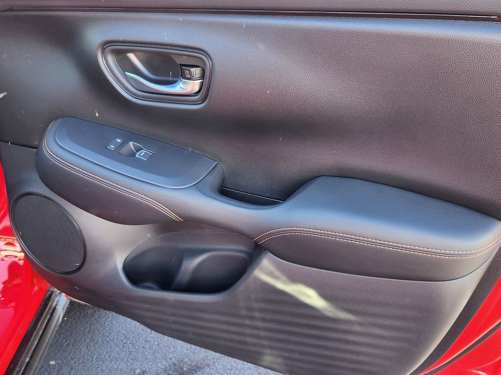 Used 2025 Honda HR-V Sport image 17