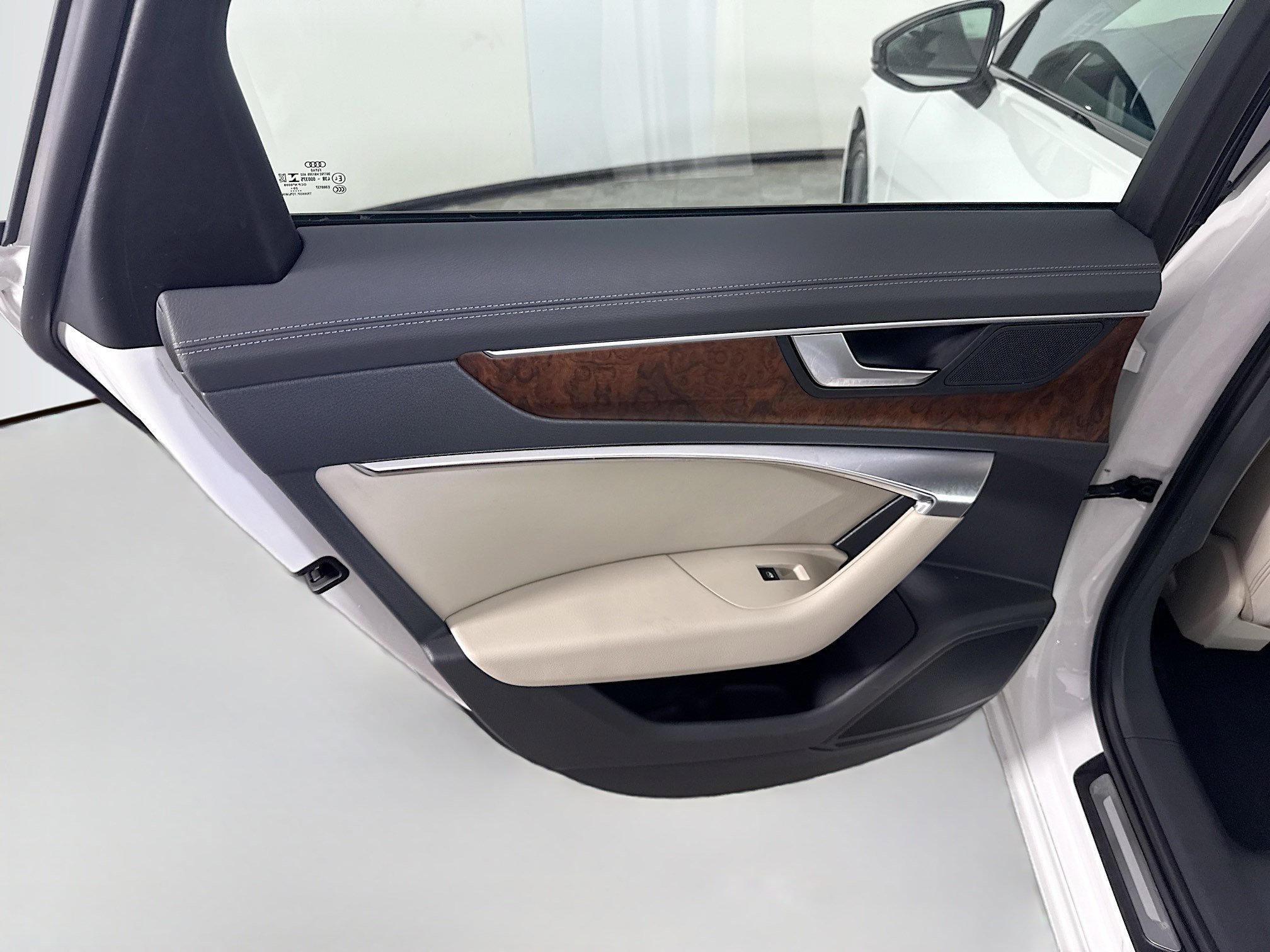 Used 2021 Audi A6 2.0T Premium w/ Convenience Package image 26