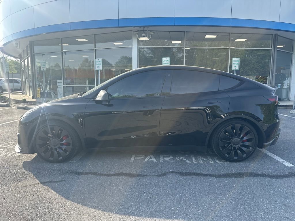 Used 2023 Tesla Model Y Performance image 8