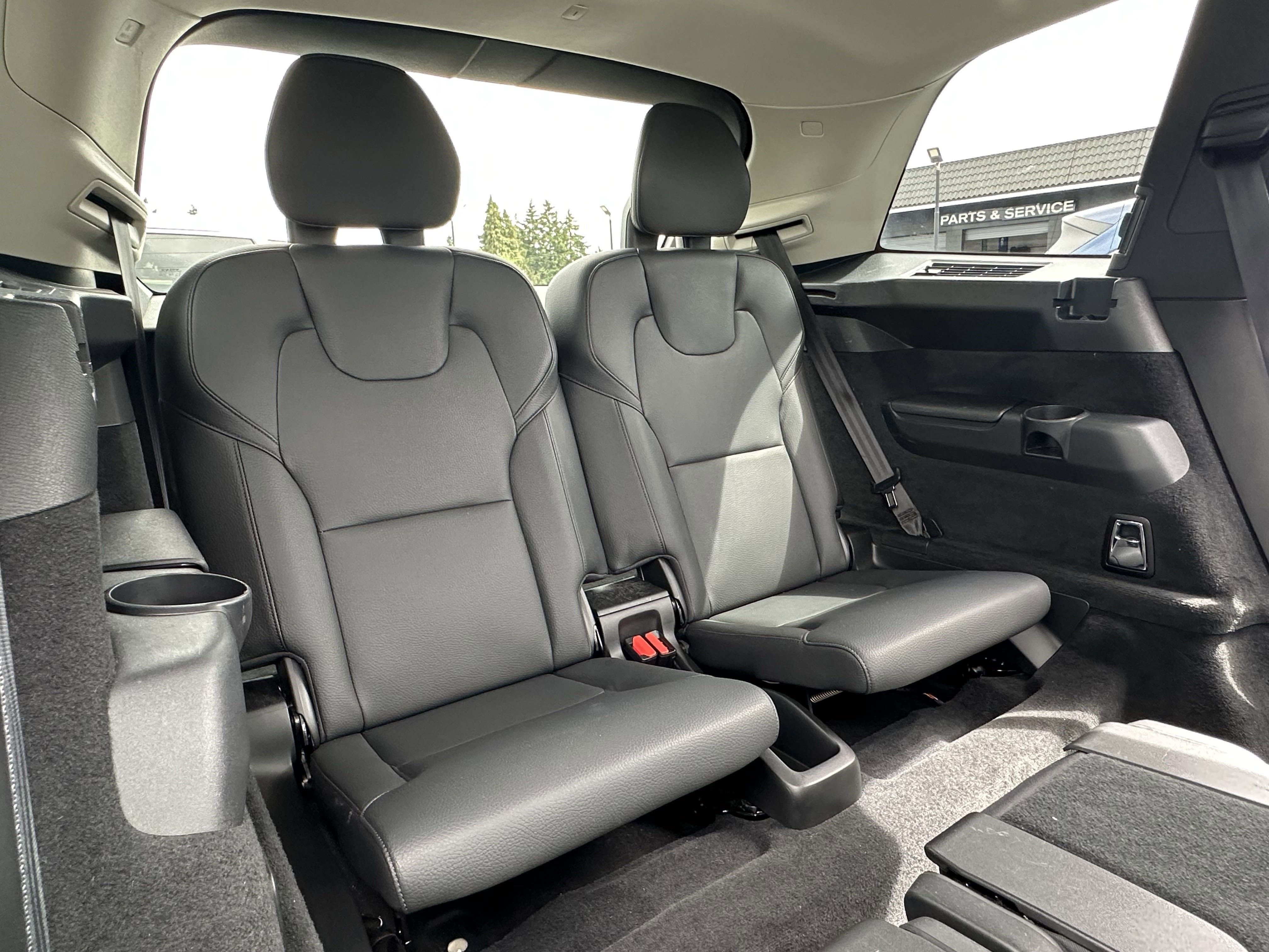 Used 2023 Volvo XC90 B5 Plus image 15