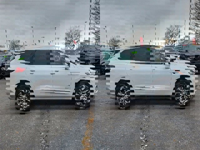 Used 2019 Buick Enclave Avenir w/ Avenir Technology Package image 3