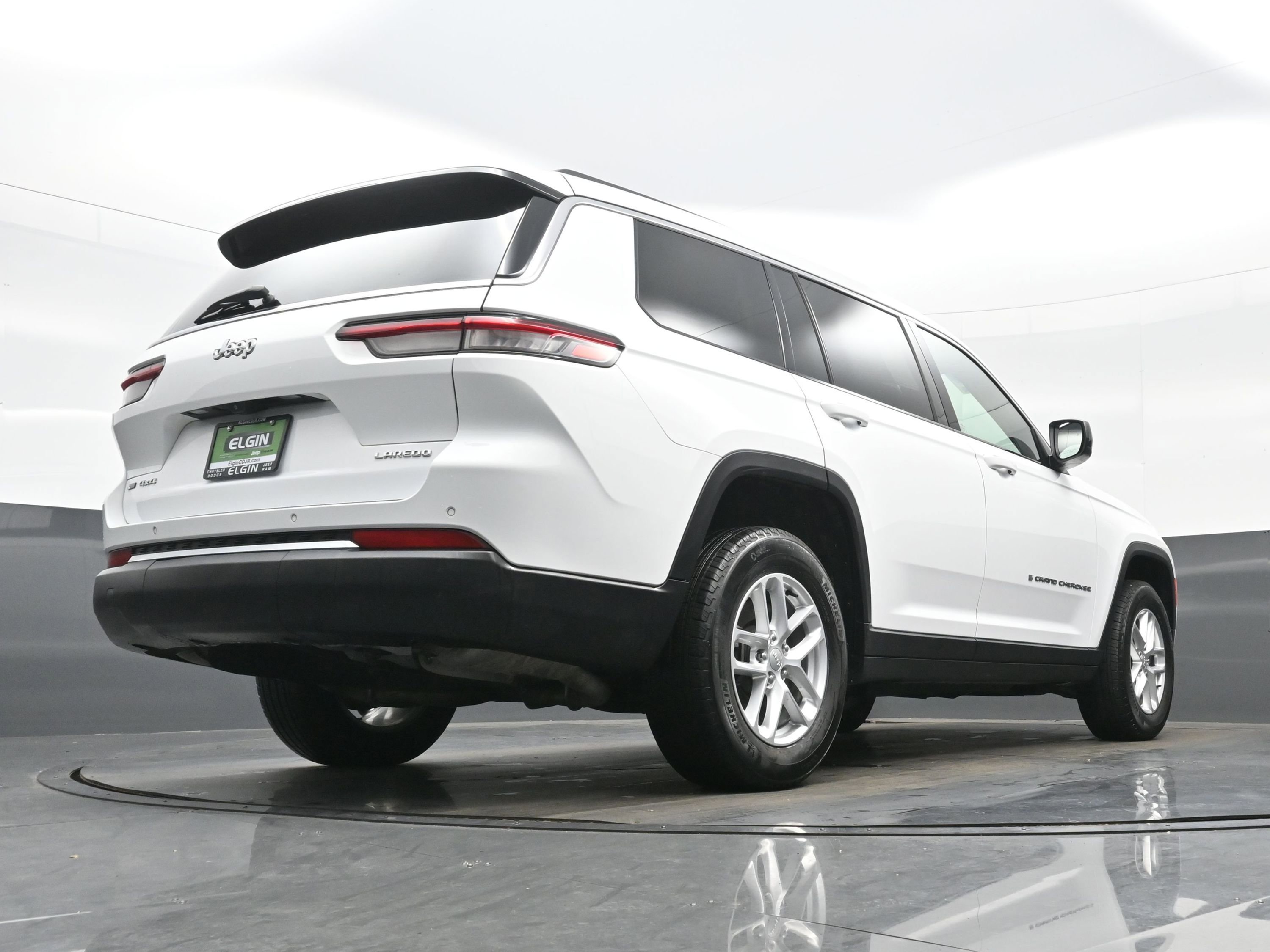 Used 2022 Jeep Grand Cherokee L Laredo w/ Luxury Tech Group I image 31