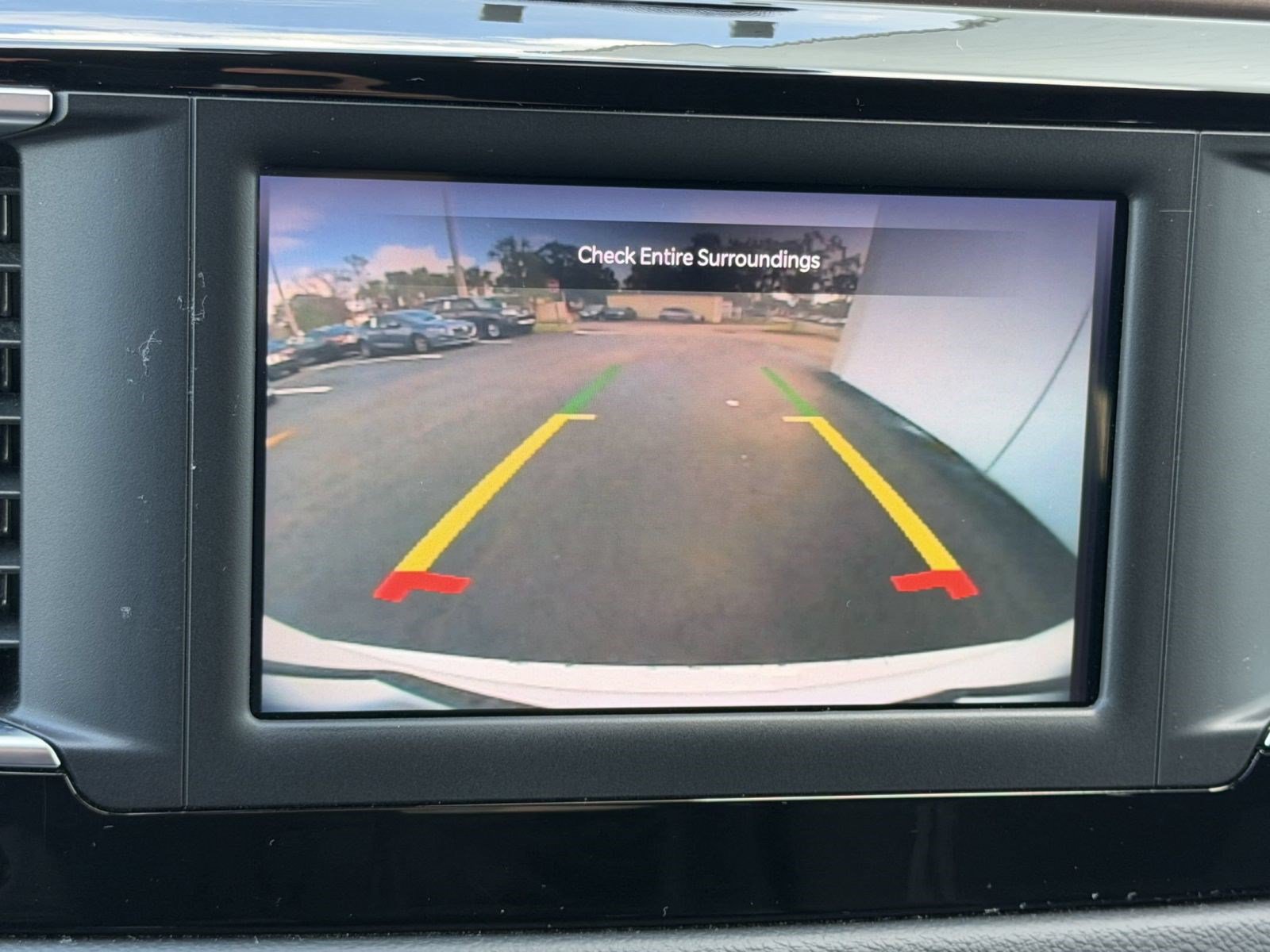 Used 2023 Chrysler Voyager LX FWD image 23