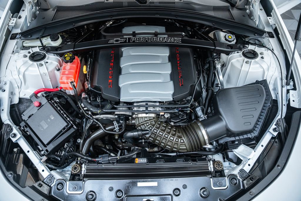 Used 2019 Chevrolet Camaro SS RWD image 23