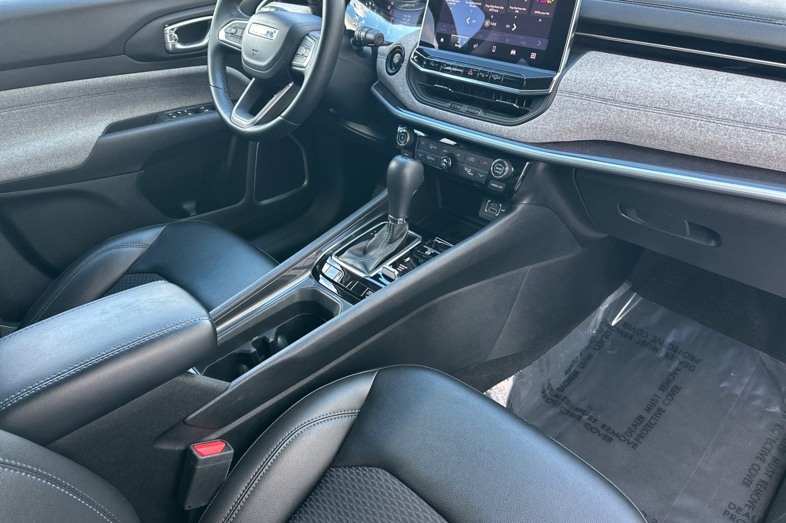 Used 2022 Jeep Compass Latitude w/ Convenience Group image 18