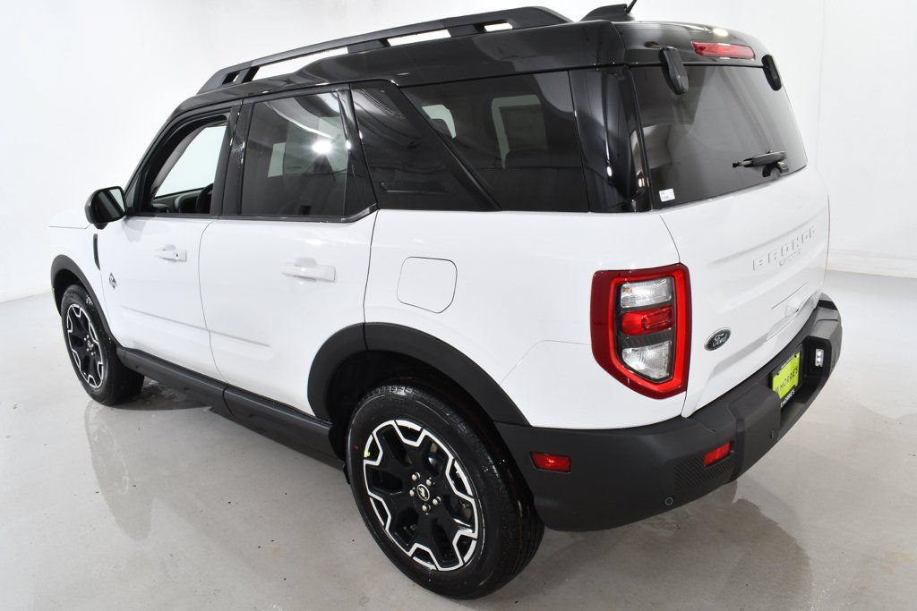 New 2025 Ford Bronco Sport Outer Banks w/ Outer Banks Tech Package+ AWD/4WD image 15