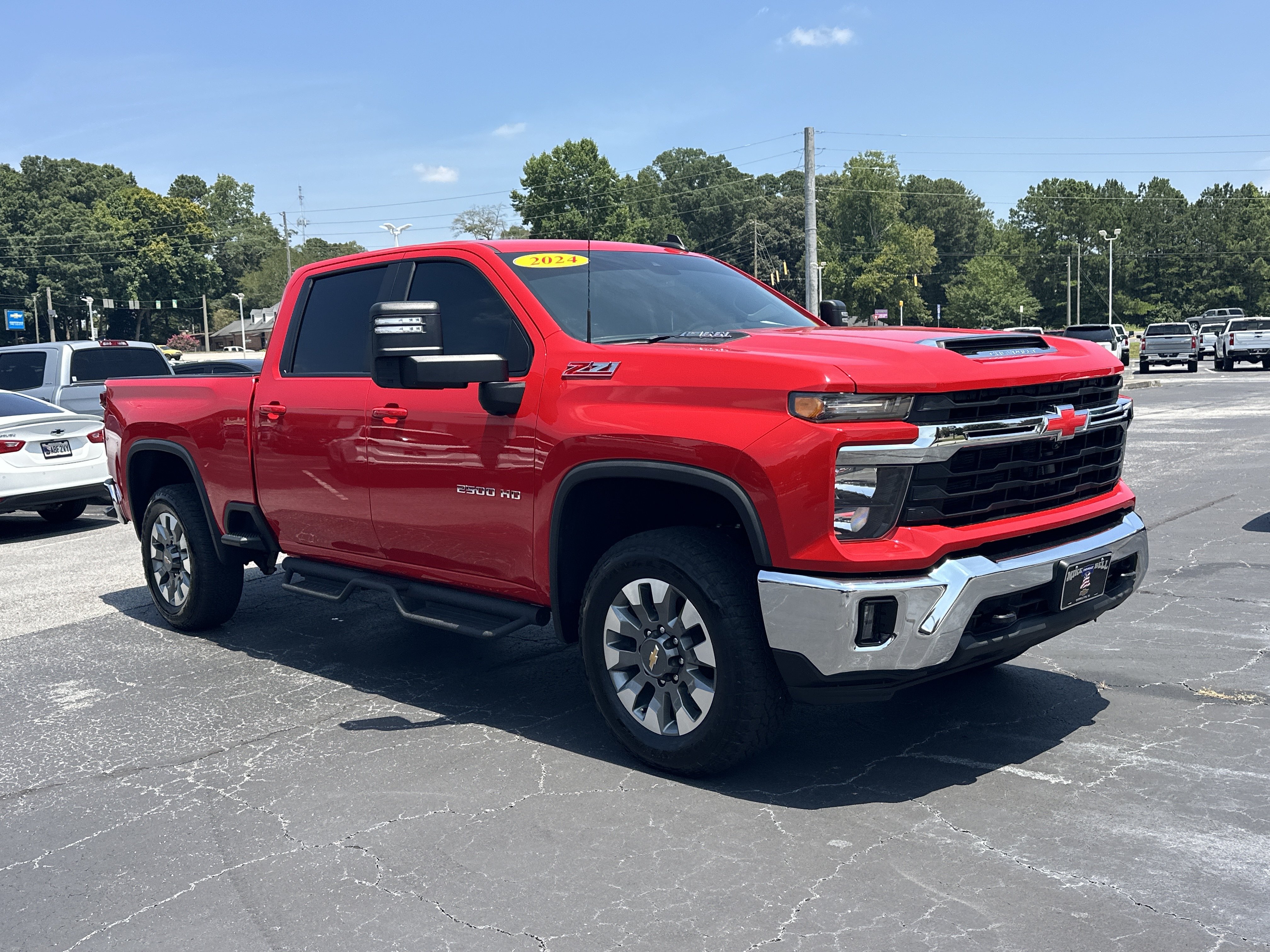 Used 2024 Chevrolet Silverado 2500 LT w/ All Star Edition AWD/4WD image 2