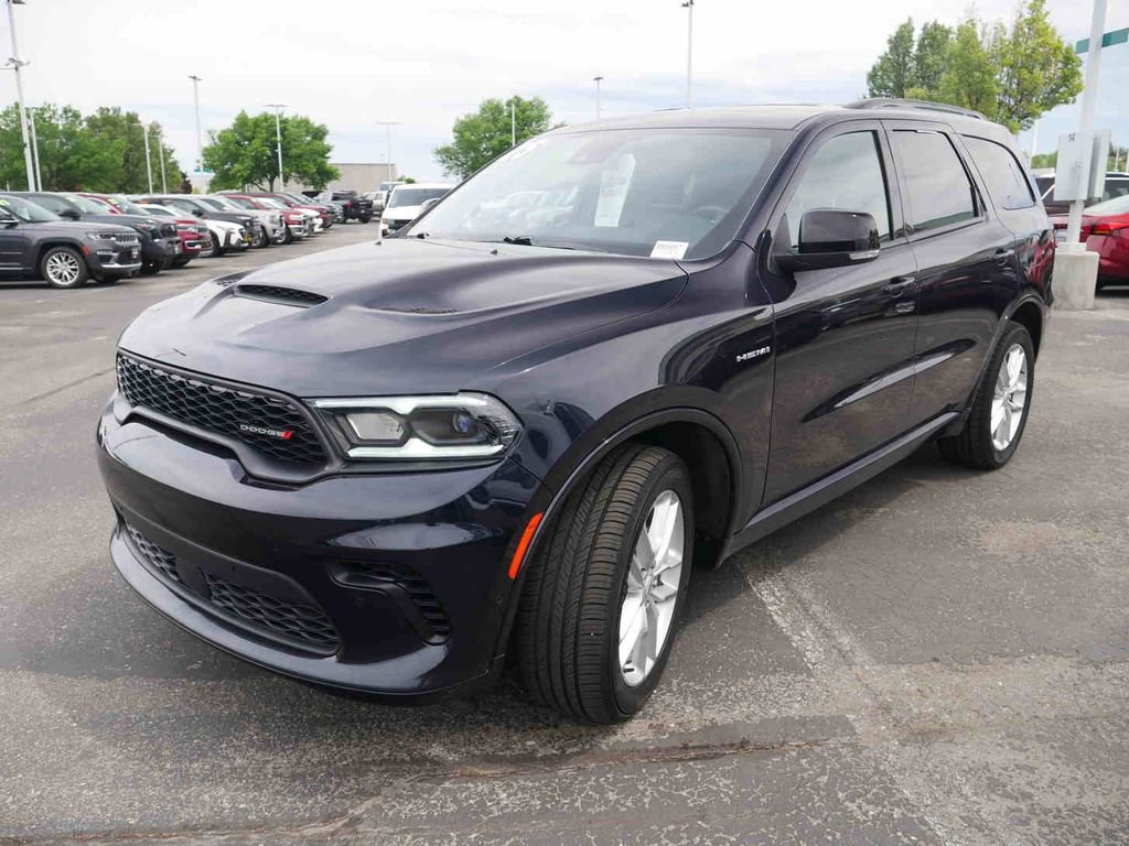 Used 2025 Dodge Durango R/T AWD/4WD image 4