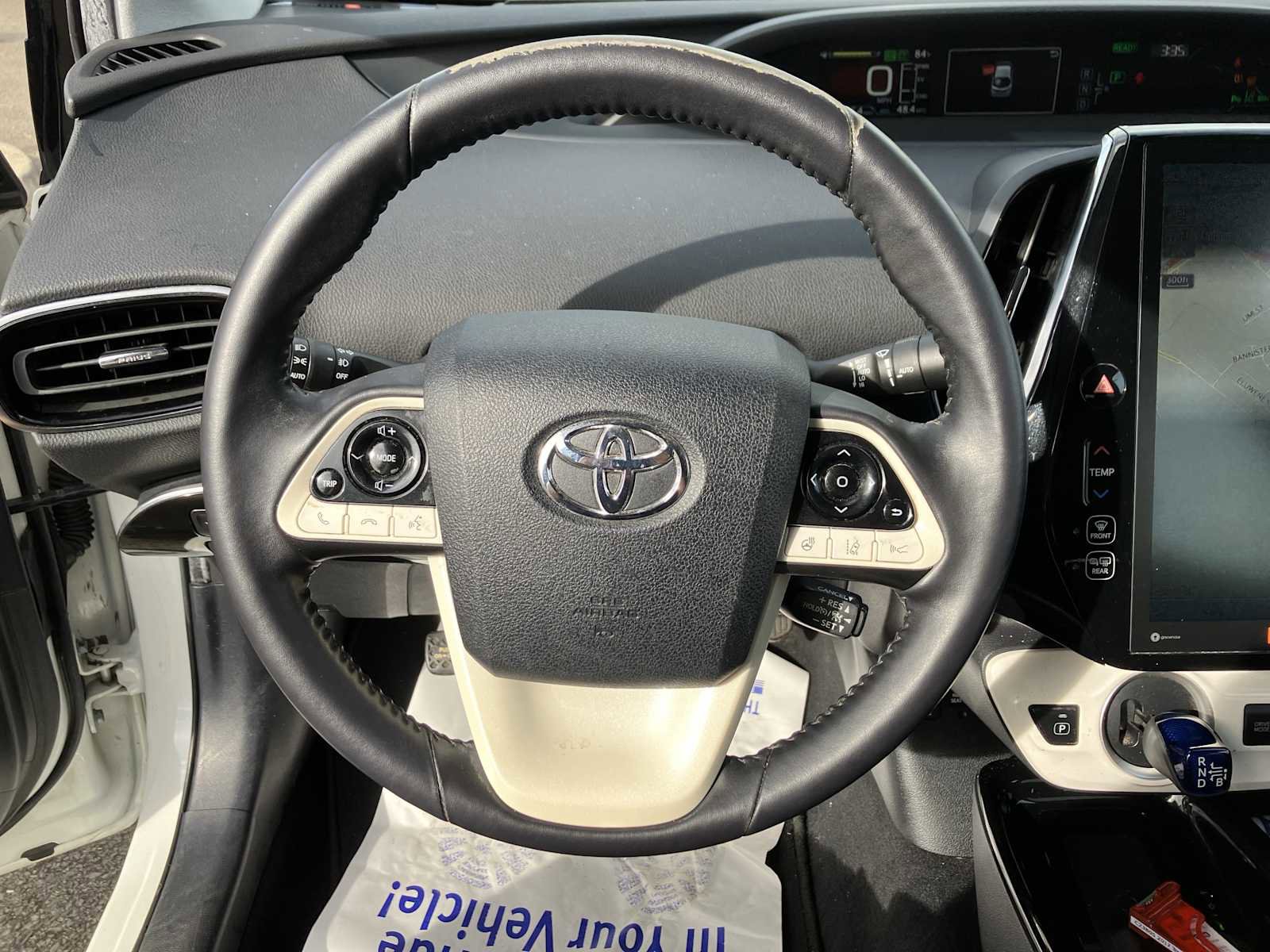 Used 2017 Toyota Prius Prime Plus image 8