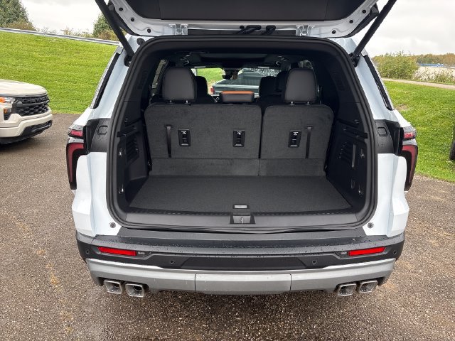 New 2027 Chevrolet Traverse Z71 w/ Enhanced Driving Package AWD/4WD image 27