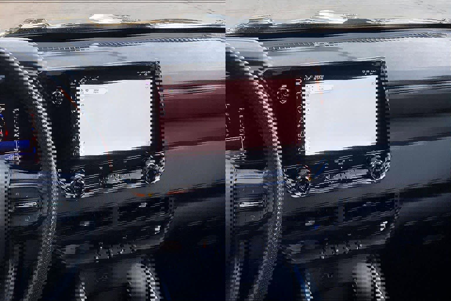 Used 2023 Chevrolet Colorado Trail Boss w/ Technology Package image 8