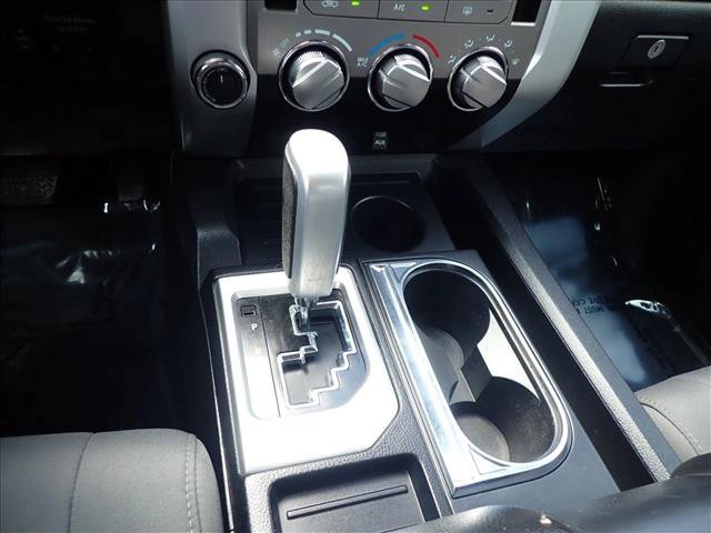Used 2019 Toyota Tundra SR5 w/ SR5 Upgrade Package AWD/4WD image 19