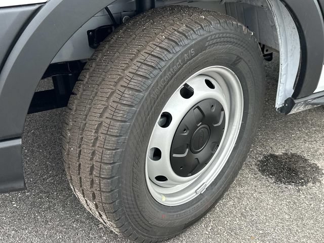 New 2026 Ford Transit 250 148 Medium Roof w/ HVAC Trade Package RWD image 18