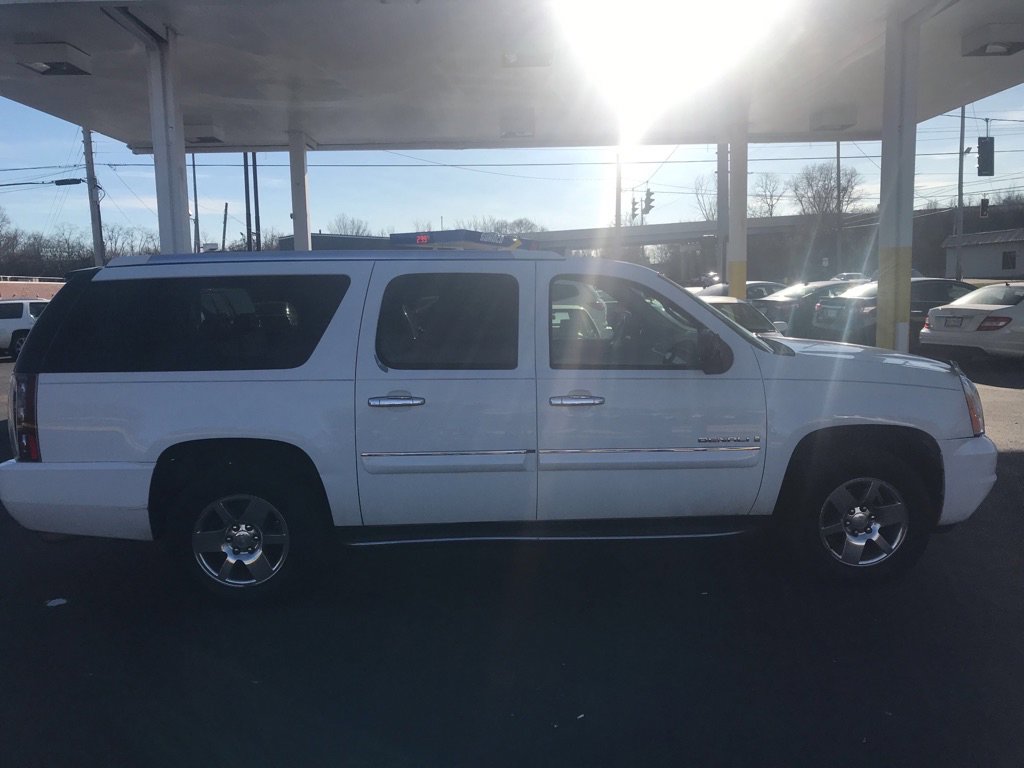Used 2007 GMC Yukon XL Denali image 10
