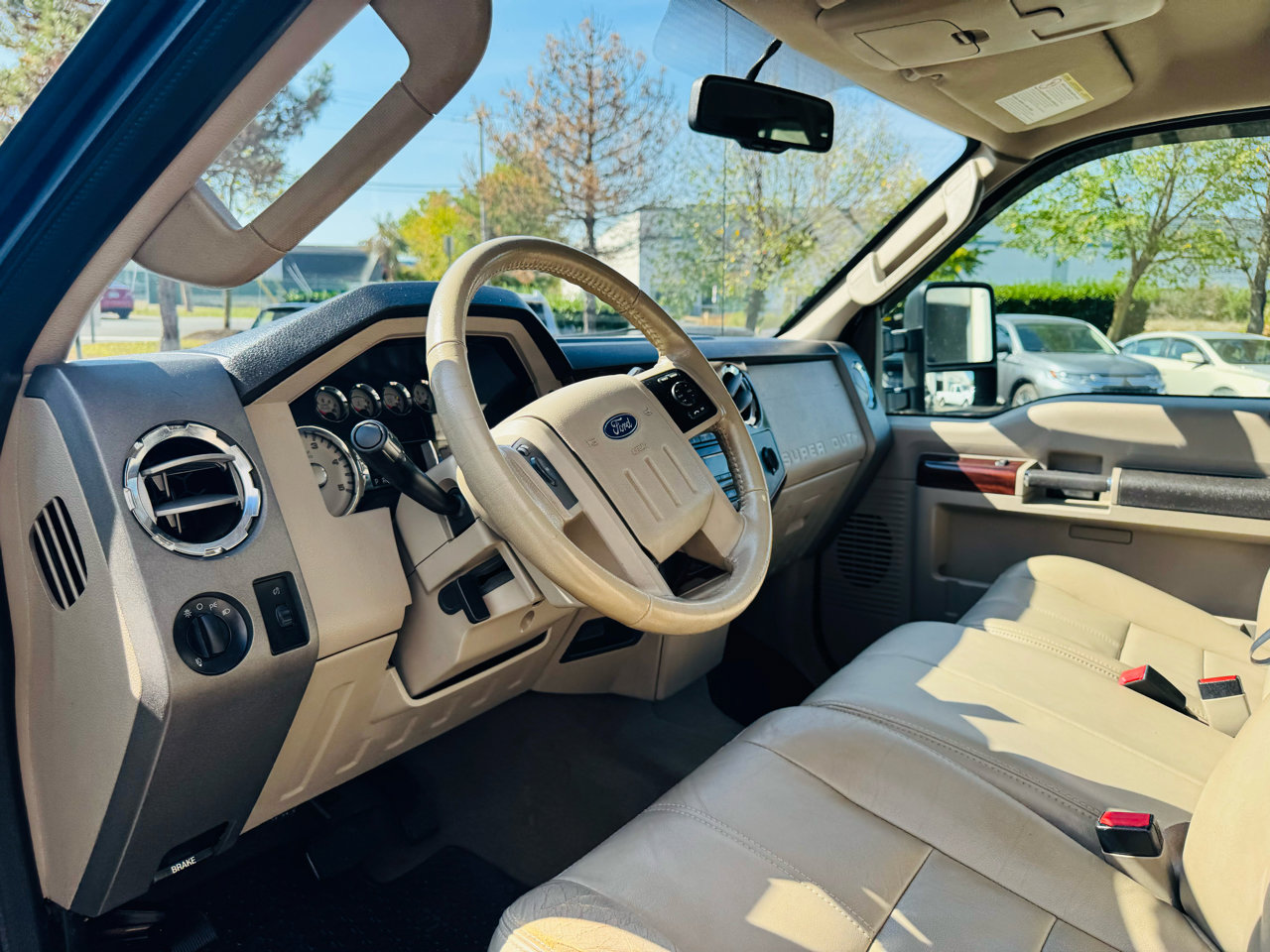 Used 2009 Ford F350 Lariat image 13