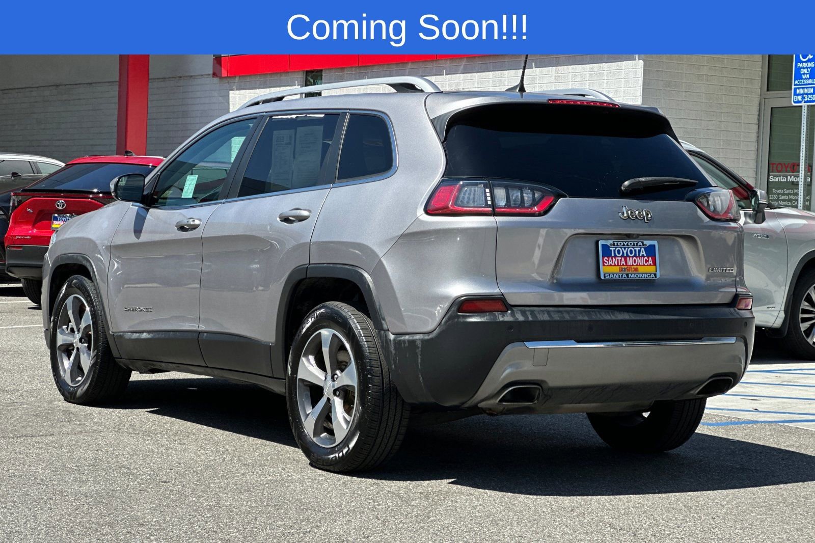 Used 2019 Jeep Cherokee Limited image 6