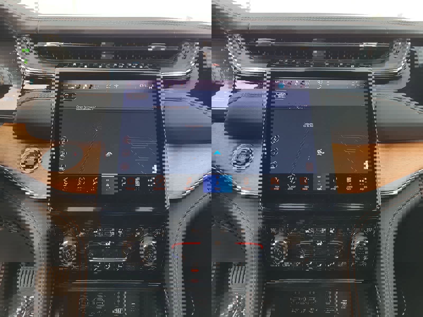 Used 2023 Jeep Grand Cherokee Summit image 24