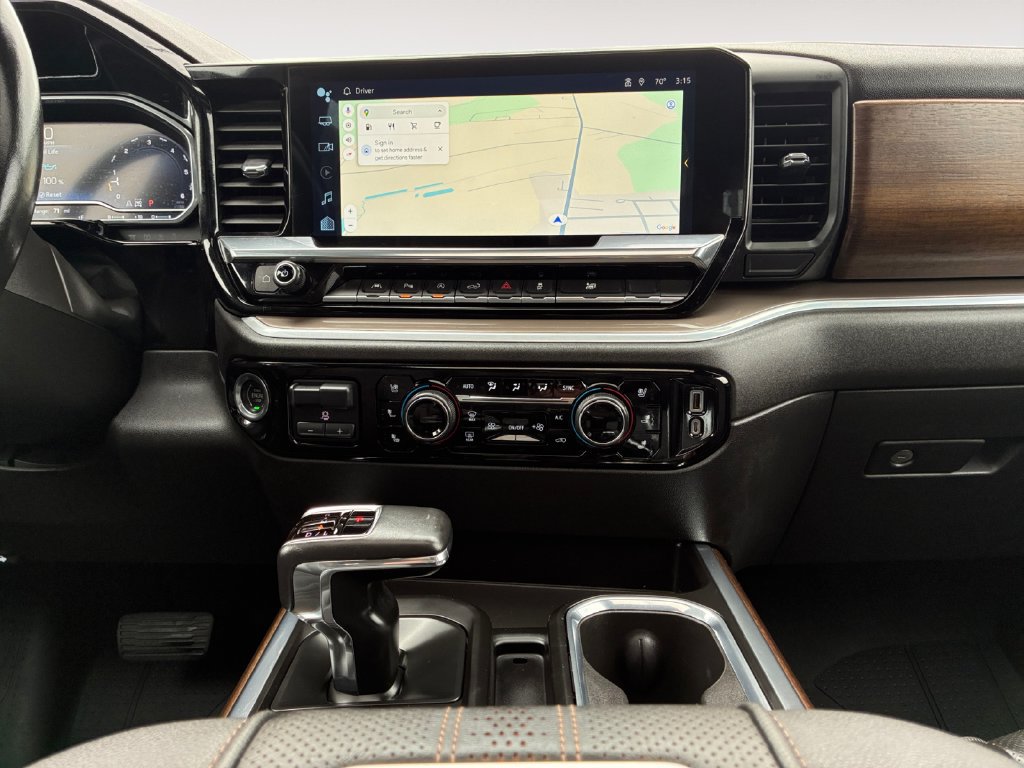 Used 2022 Chevrolet Silverado 1500 High Country w/ High Country Premium Package AWD/4WD image 11