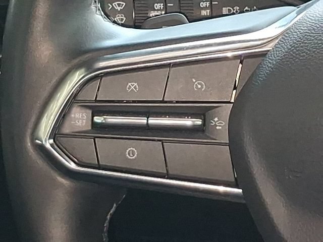 Used 2026 Chevrolet Equinox LT w/ Safety and Technology Package FWD image 12