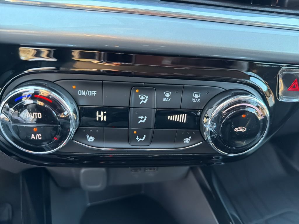 New 2026 Chevrolet Trax LT w/ Driver Confidence Package image 15