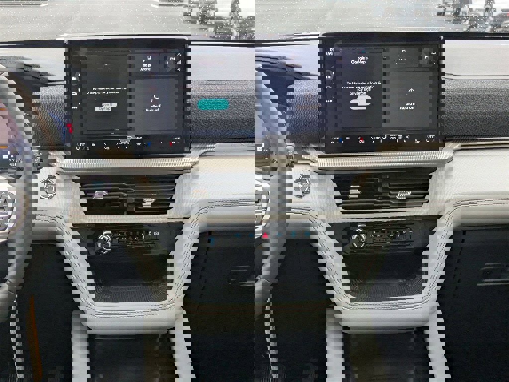 New 2026 Ford Explorer Active image 38