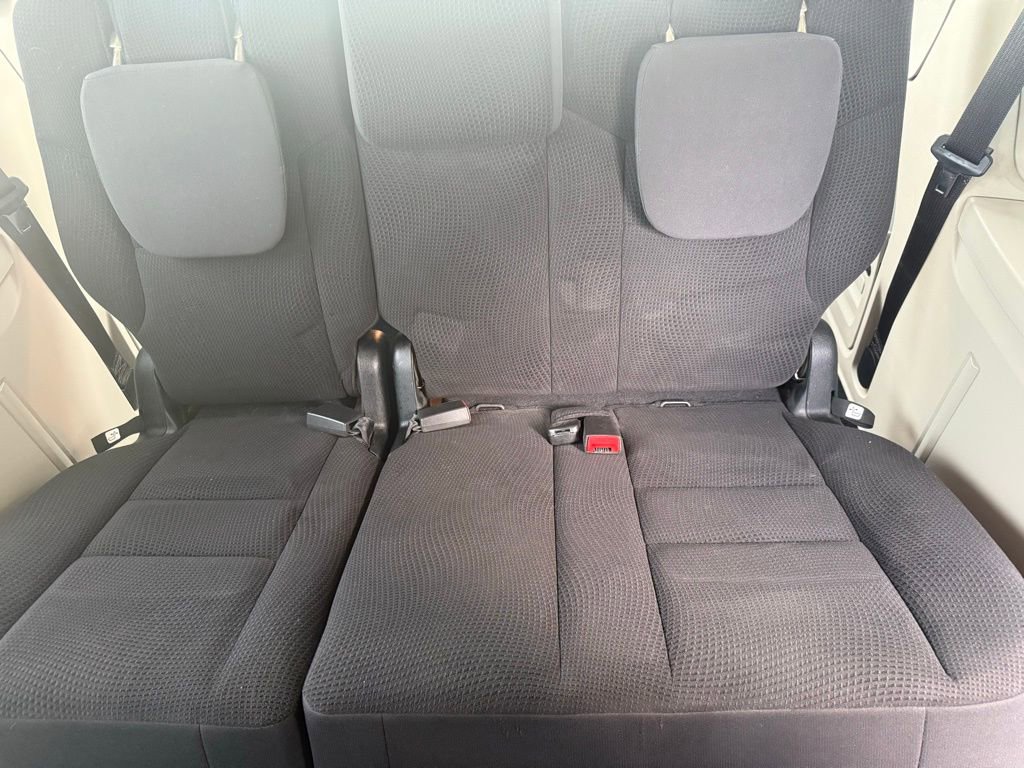 Used 2018 Dodge Grand Caravan SE w/ UConnect Hands-Free Group image 40