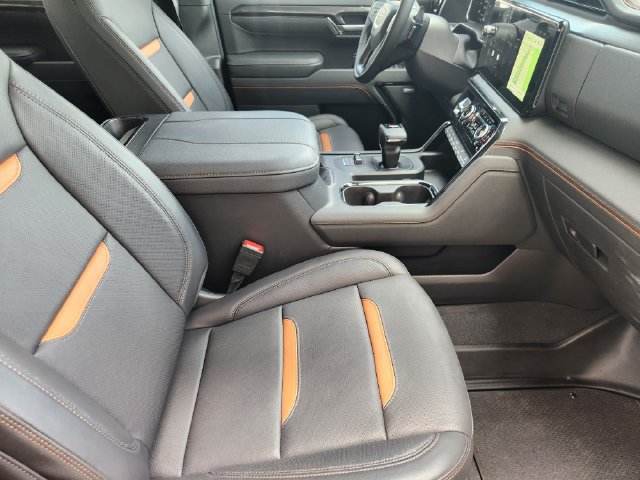 Used 2026 GMC Sierra 1500 AT4 w/ AT4 Premium Package AWD/4WD image 13