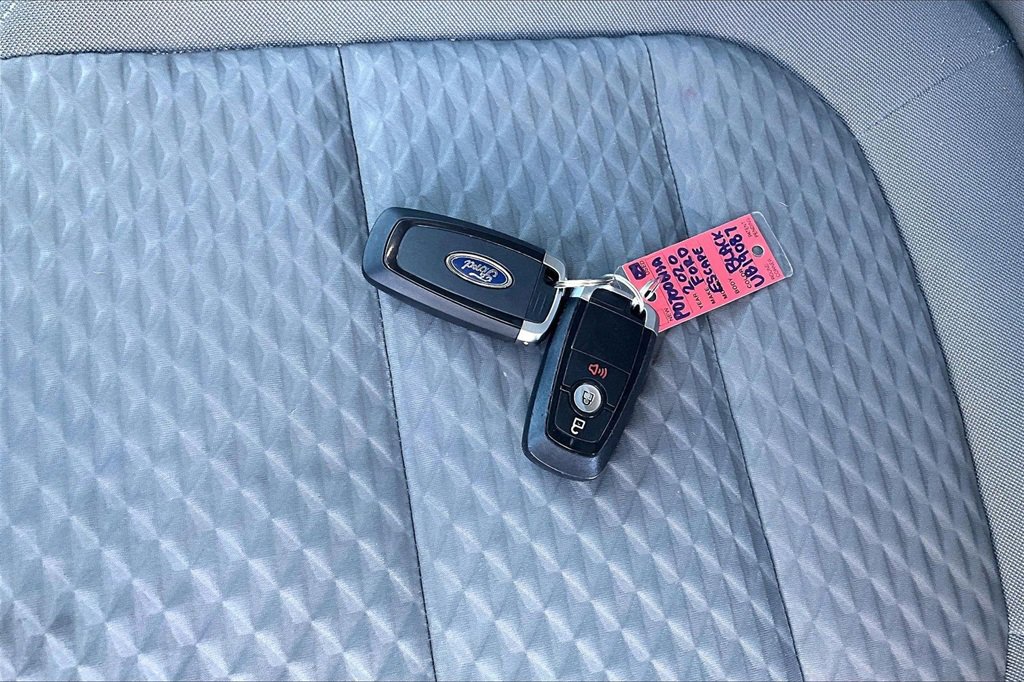 Used 2020 Ford Escape SE image 9