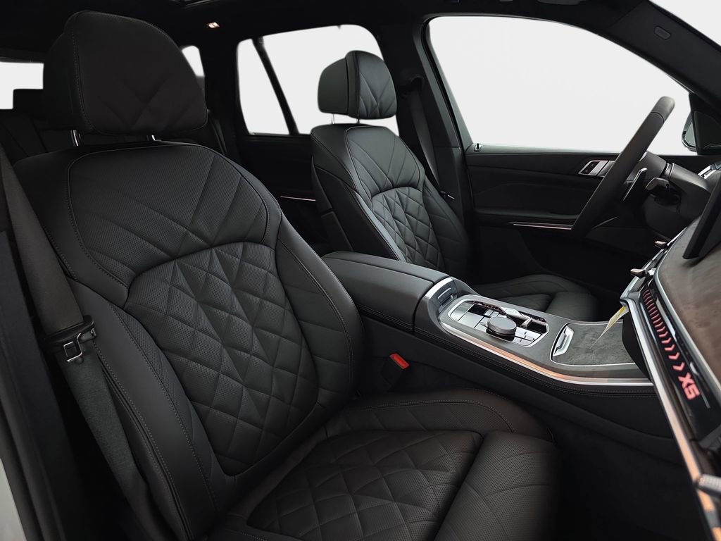 New 2026 BMW X5 xDrive40i w/ M Sport Package image 10
